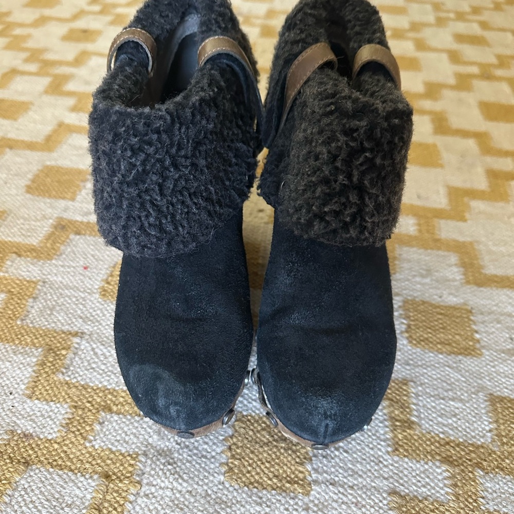 Toto Black Suede Heeled Booties